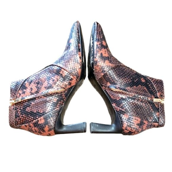 Joie Rawly Snakeskin Leather Ankle Boots Size 38 - Picture 4 of 16
